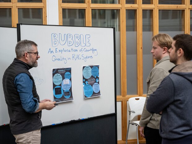 2025-03-10 Responsible design Studenterna redovisar de projekt de gjort under kursen